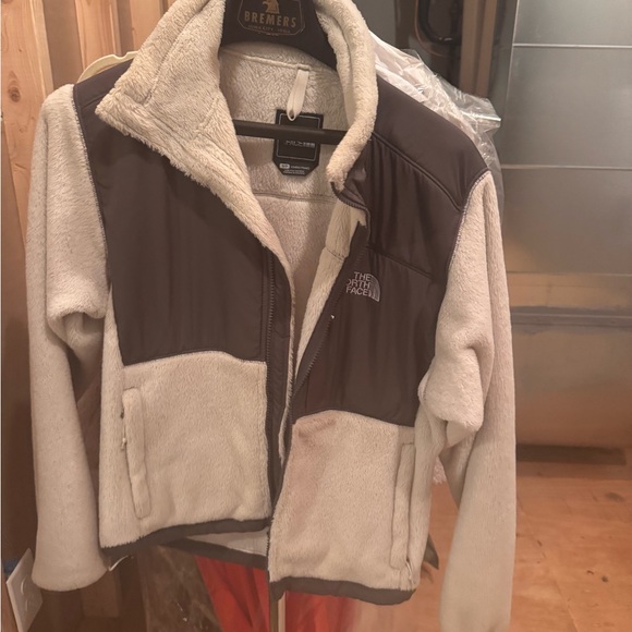 The North Face Women's Black and White Jacket - Picture 2 of 4